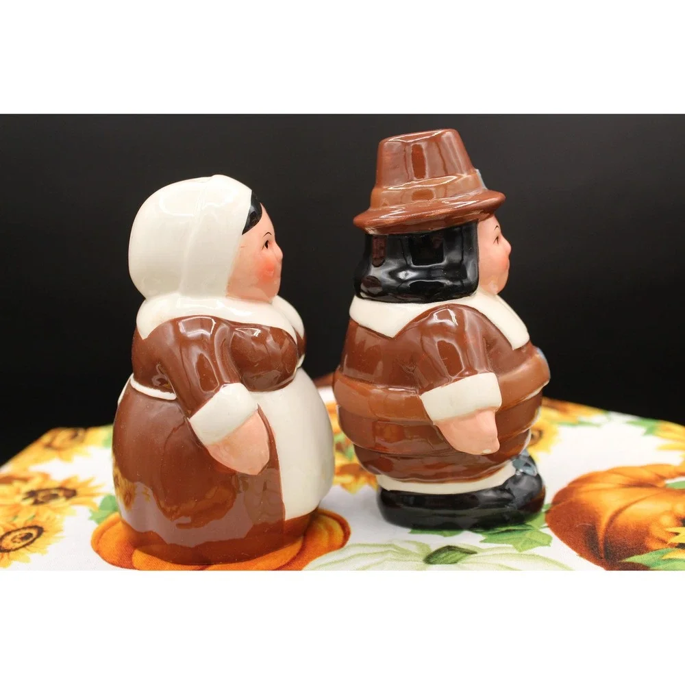 Adorable Pilgrim Pair Salt and Pepper Shakers Designed for Publix Supermarkets